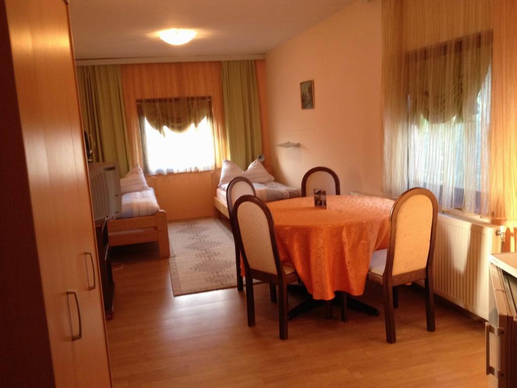 Guest House Rose Smederevska Palanka Exterior photo